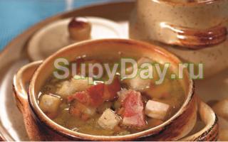 Гороховый суп и вкусная копченая куриная грудка